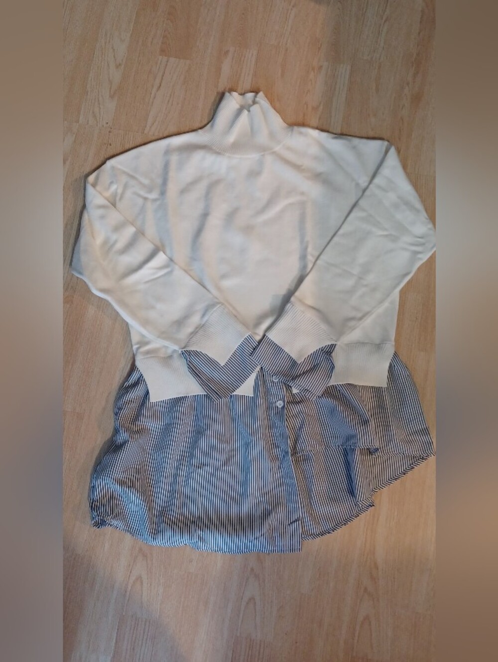 NWOT Avantlook White Turtle Neck Asymetrical Sweater XL